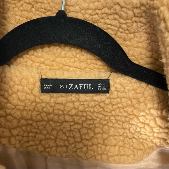 SIZE SMALL, TAN/CREAM COLOUR, TEDDY BEAR TEXTURE - Picture 3 of 4